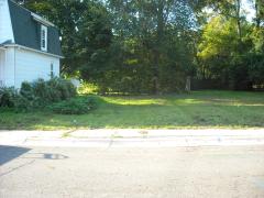Bluff St (611), Lansing, MI