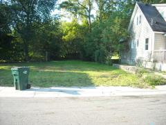Bluff (613), Lansing, MI