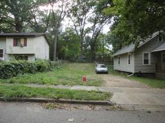 Leslie St (630), Lansing, MI