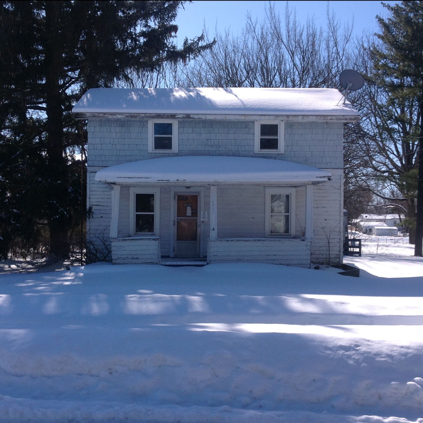 1729 Hillcrest St (1727) photo