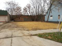 N Larch Street (1112), Lansing, MI